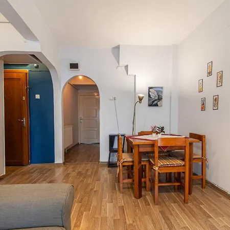Flat Near Attractions In Ortakoy Apartment *